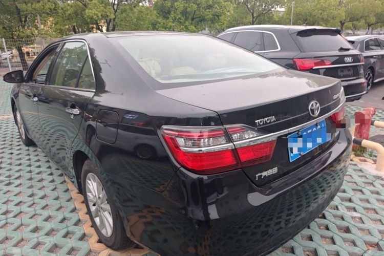 Used Toyota Camry 2015 2.0G Luxury Edition Rear Left 45 Deg