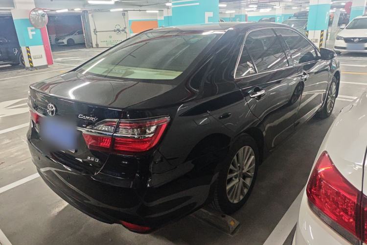 Used Toyota Camry 2015 2.5G Luxury Navigation Edition Rear Right 45 Deg