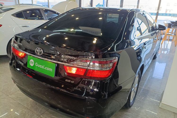 Used Toyota Camry 2015 2.0G Premier Edition Rear Right 45 Deg