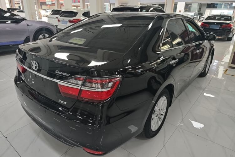Used Toyota Camry 2015 2.0E Elite Edition Rear Right 45 Deg