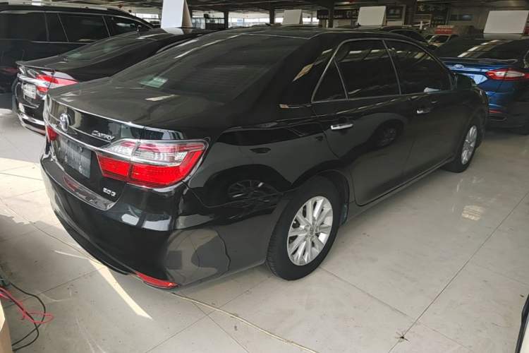 Used Toyota Camry 2015 2.0G Premier Edition Rear Right 45 Deg