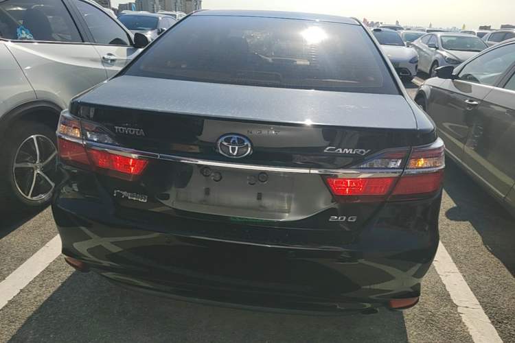 Used Toyota Camry 2015 2.0G Premier Edition Rear