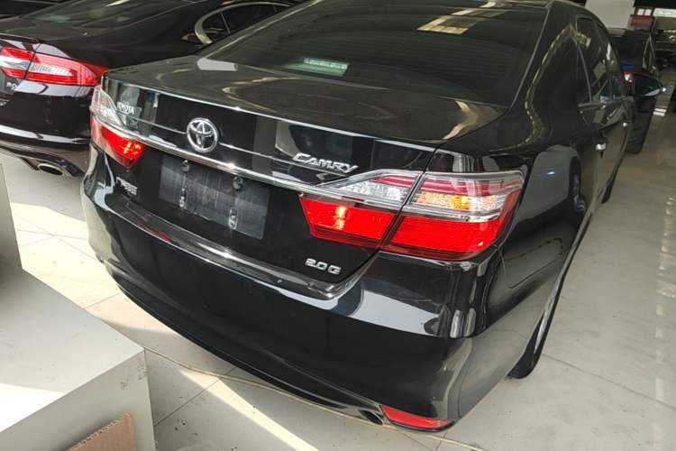 Used Toyota Camry 2015 2.0G Premier Edition Rear