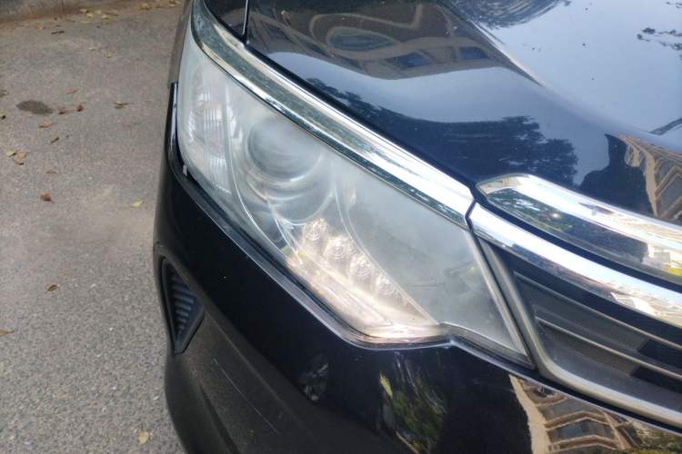 Used Toyota Camry 2015 2.0G Premier Edition Right Front Headlight
