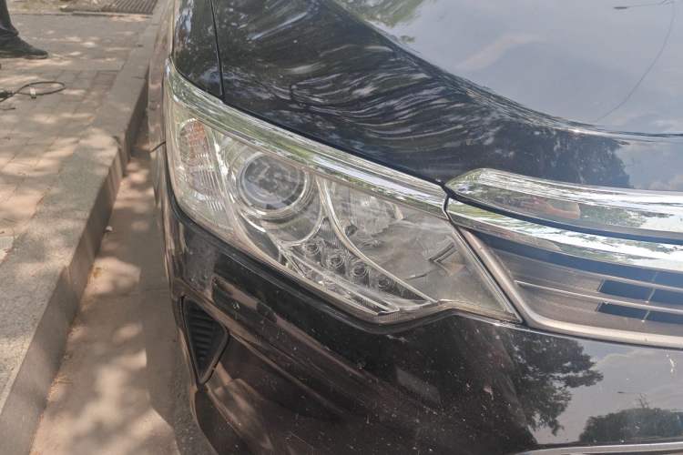 Used Toyota Camry 2015 2.0G Premier Edition Right Front Headlight