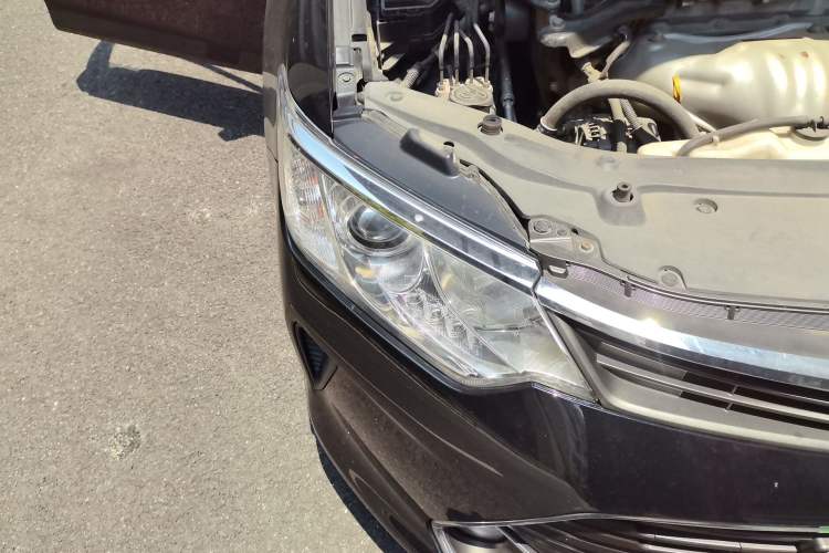 Used Toyota Camry 2015 2.0G Premier Edition Right Front Headlight