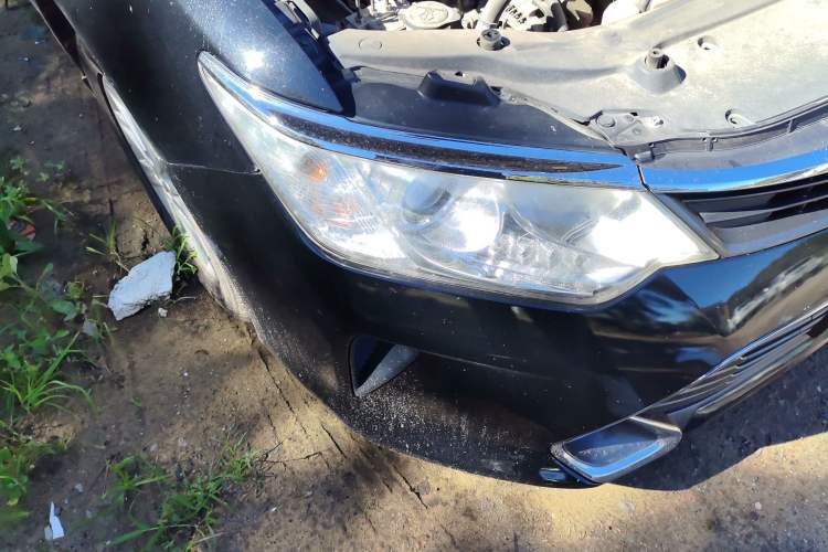 Used Toyota Camry 2015 2.0E Elite Edition Right Front Headlight