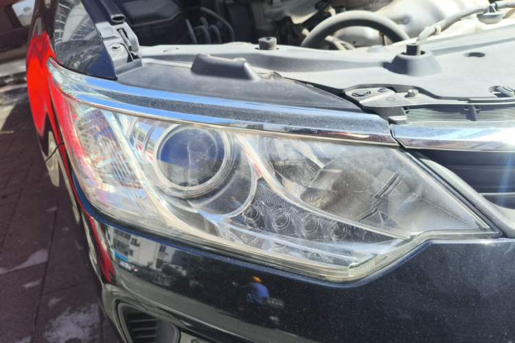 Used Toyota Camry 2015 2.0G Premier Edition Right Front Headlight