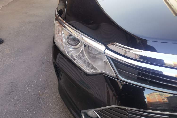 Used Toyota Camry 2015 2.0G Premier Edition Right Front Headlight