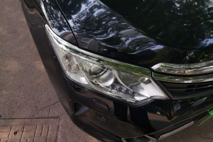 Used Toyota Camry 2015 Dual-Engine 2.5 HG Luxury Navigation Edition Right Front Headlight