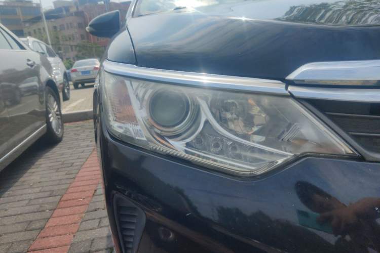 Used Toyota Camry 2015 2.0E Elite Edition Right Front Headlight