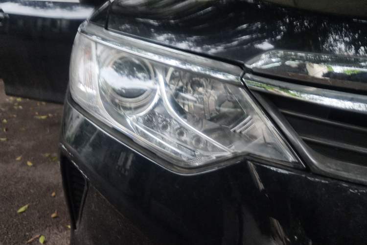 Used Toyota Camry 2015 2.0G Premier Edition Right Front Headlight