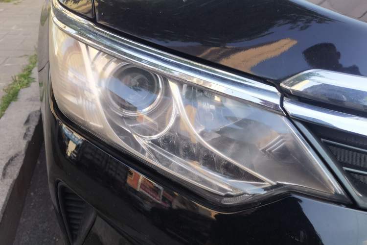 Used Toyota Camry 2015 2.0E Elite Edition Right Front Headlight