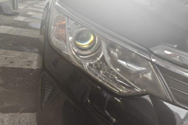 Used Toyota Camry 2015 2.0G Premier Edition Right Front Headlight