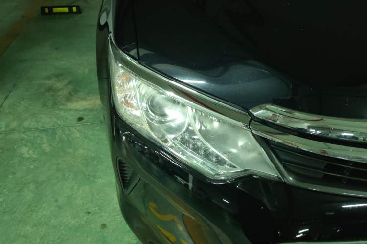 Used Toyota Camry 2015 2.0G Premier Edition Right Front Headlight