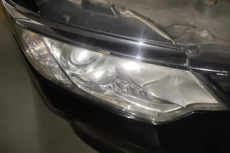 Used Toyota Camry 2015 2.0G Premier Edition Right Front Headlight
