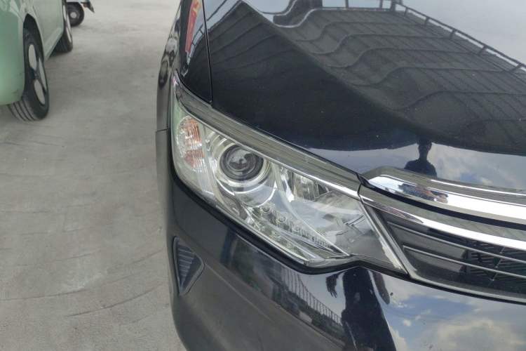 Used Toyota Camry 2015 2.0G Premier Edition Right Front Headlight