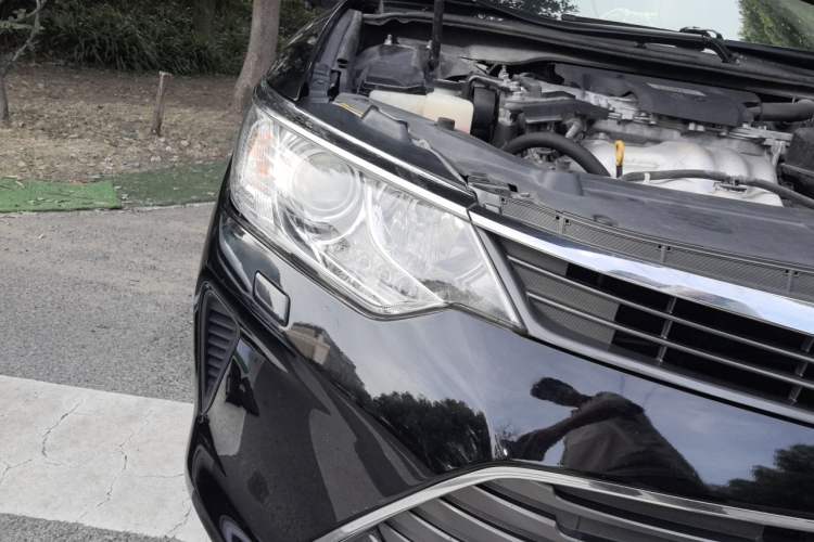Used Toyota Camry 2015 Dual-Engine 2.5 HG Luxury Navigation Edition Right Front Headlight