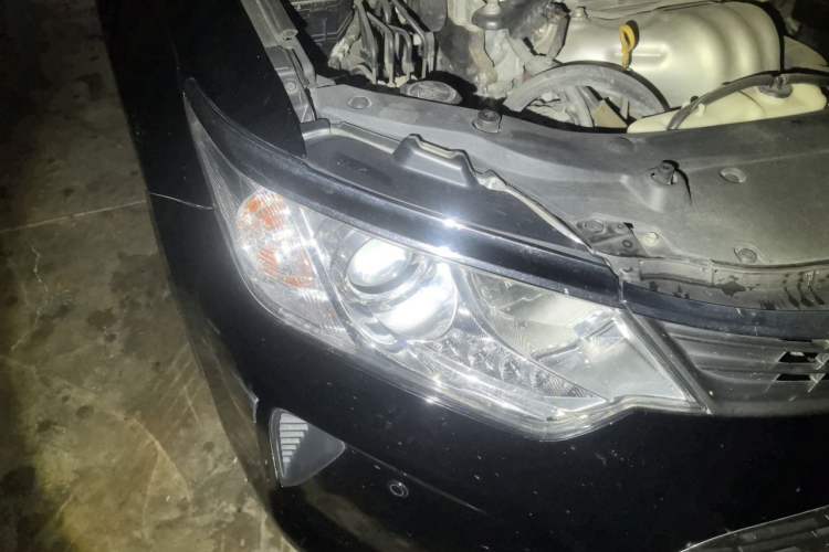 Used Toyota Camry 2015 2.0G Premier Edition Right Front Headlight