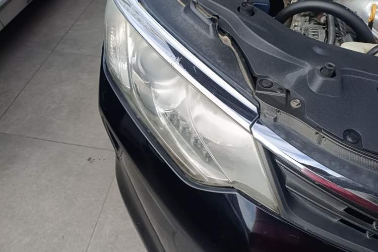 Used Toyota Camry 2015 2.0E Elite Edition Right Front Headlight