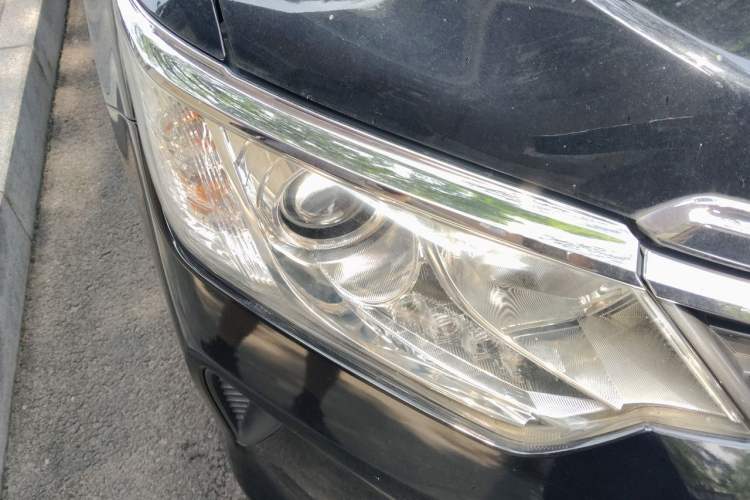 Used Toyota Camry 2015 2.0G Premier Edition Right Front Headlight