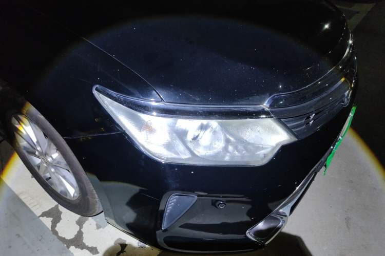 Used Toyota Camry 2015 2.0G Premier Edition Right Front Headlight