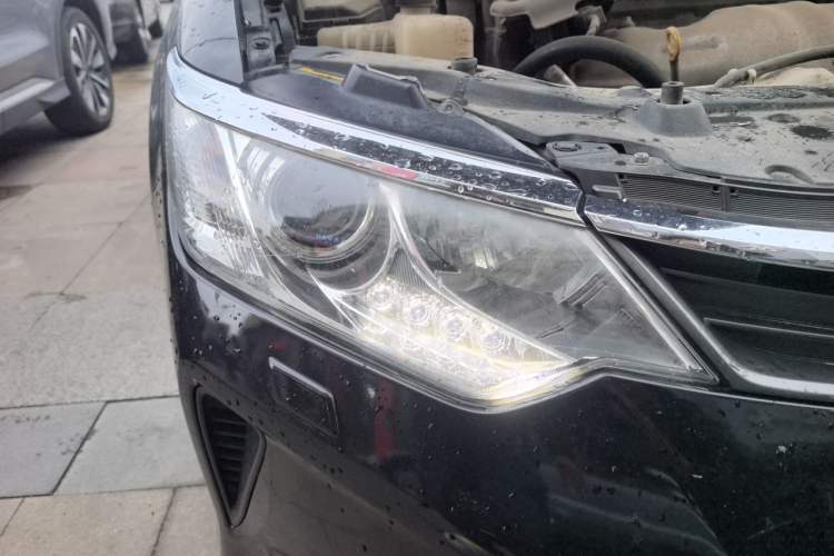 Used Toyota Camry 2015 Dual-Engine 2.5 HG Luxury Navigation Edition Right Front Headlight