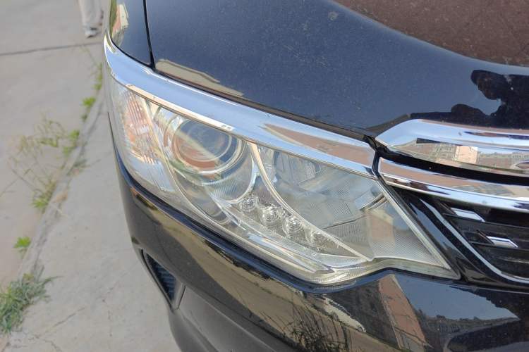 Used Toyota Camry 2015 2.0E Elite Edition Right Front Headlight