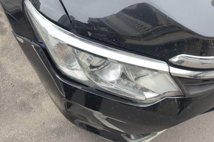Used Toyota Camry 2015 2.0G Premier Edition Right Front Headlight