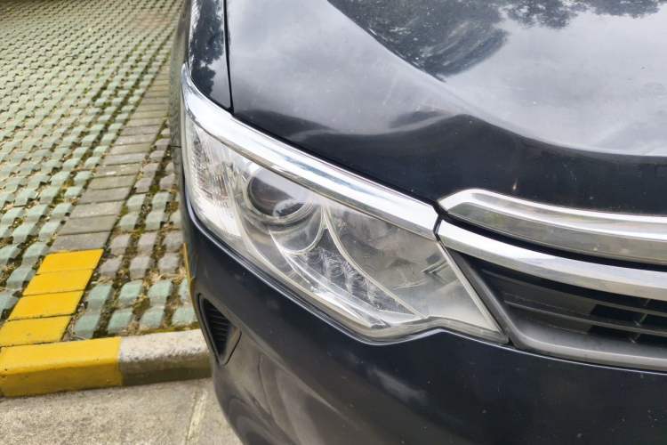 Used Toyota Camry 2015 2.0G Premier Edition Right Front Headlight