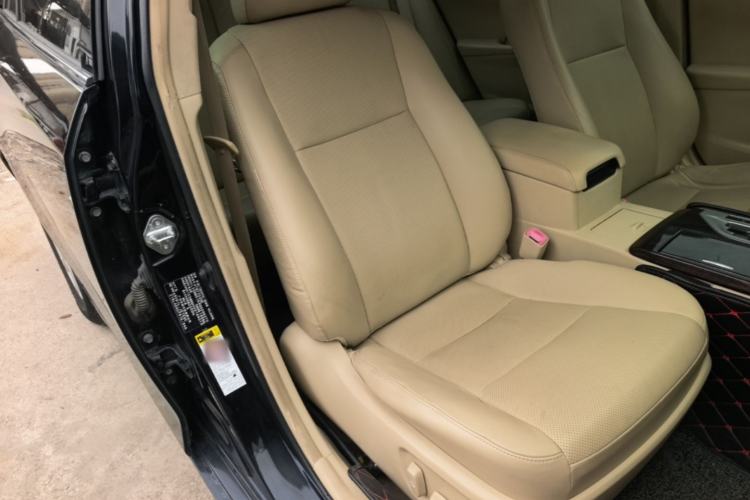Used Toyota Camry 2015 2.0G Premier Edition Right Front Seat