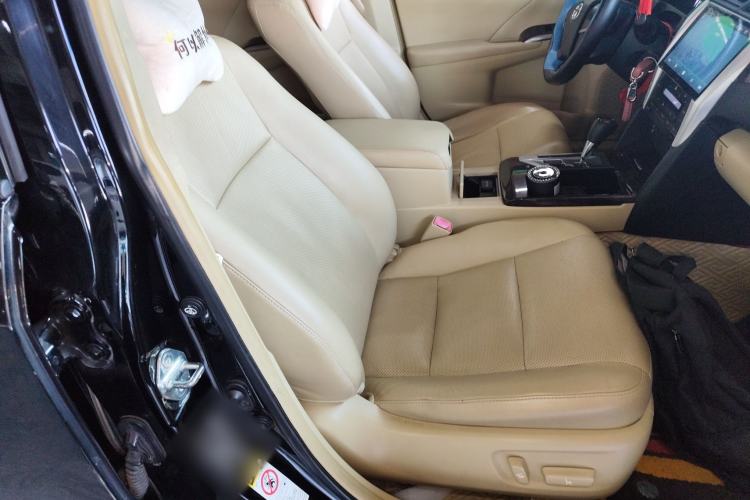 Used Toyota Camry 2015 2.0G Premier Edition Right Front Seat