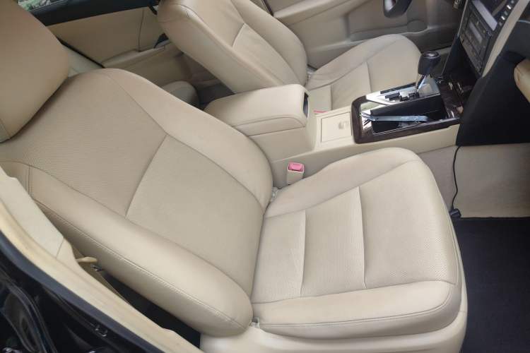Used Toyota Camry 2015 2.0G Luxury Edition Right Front Seat