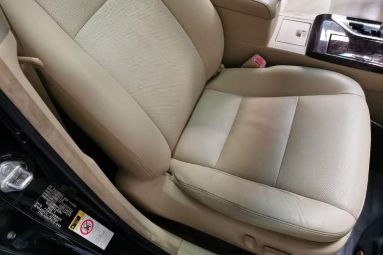 Used Toyota Camry 2015 2.0G Premier Edition Right Front Seat