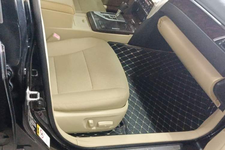 Used Toyota Camry 2015 2.0G Premier Edition Right Front Seat