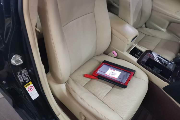 Used Toyota Camry 2015 2.0G Premier Edition Right Front Seat