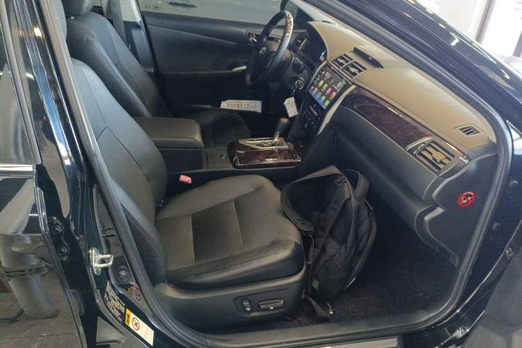 Used Toyota Camry 2015 2.0G Premier Edition Right Front Seat