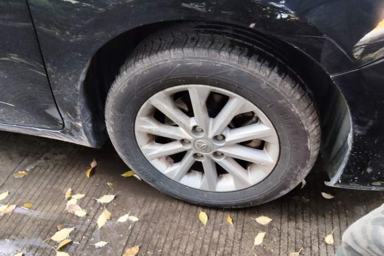 Used Toyota Camry 2015 2.0G Premier Edition Right Front Wheel Hub