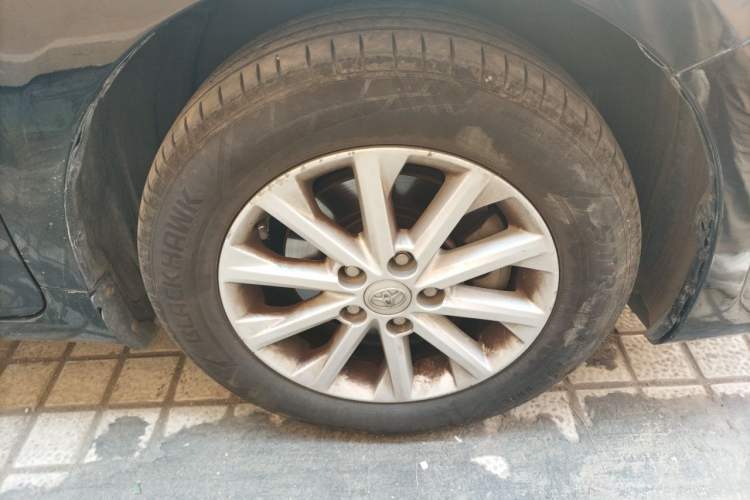 Used Toyota Camry 2015 2.0G Premier Edition Right Front Wheel Hub