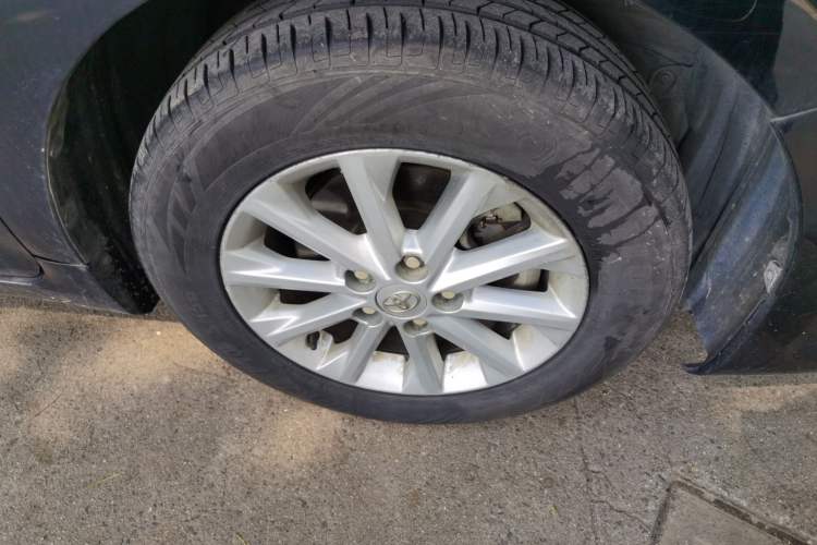 Used Toyota Camry 2015 Dual-Engine 2.5 HG Luxury Navigation Edition Right Front Wheel Hub