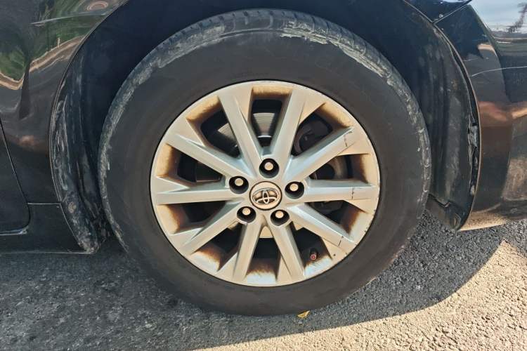 Used Toyota Camry 2015 2.0G Premier Edition Right Front Wheel Hub
