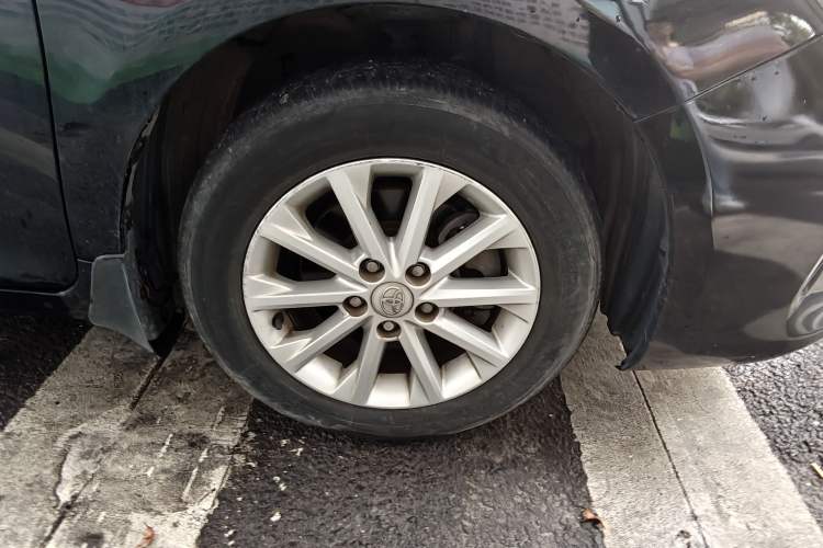 Used Toyota Camry 2015 2.0G Premier Edition Right Front Wheel Hub