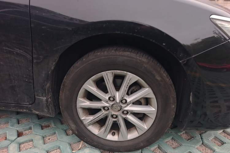 Used Toyota Camry 2015 2.0G Luxury Edition Right Front Wheel Hub