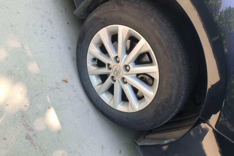 Used Toyota Camry 2015 2.0G Premier Edition Right Front Wheel Hub