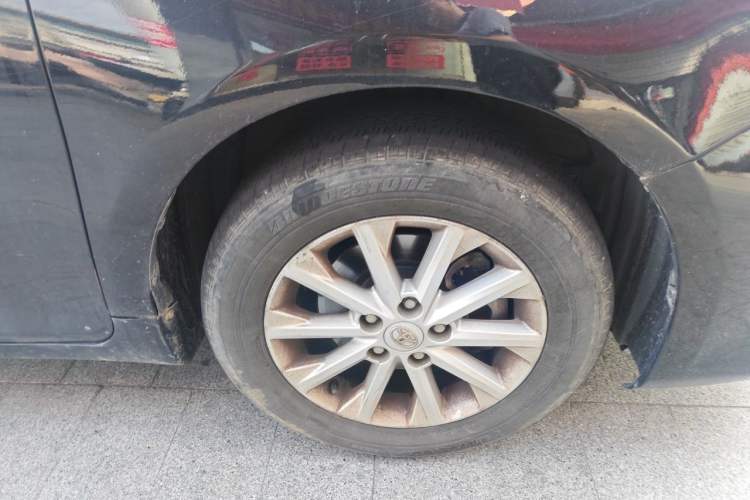 Used Toyota Camry 2015 2.0G Premier Edition Right Front Wheel Hub