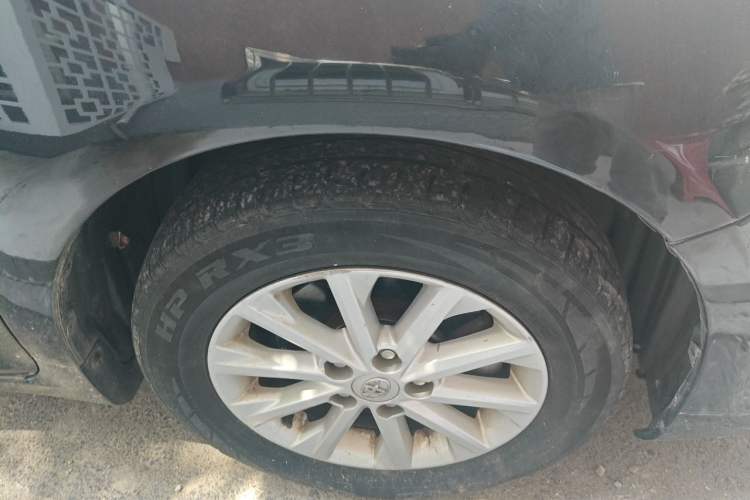 Used Toyota Camry 2015 2.0G Premier Edition Right Front Wheel Hub