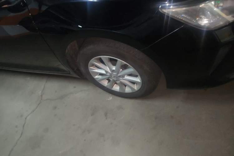 Used Toyota Camry 2015 2.0G Premier Edition Right Front Wheel Hub