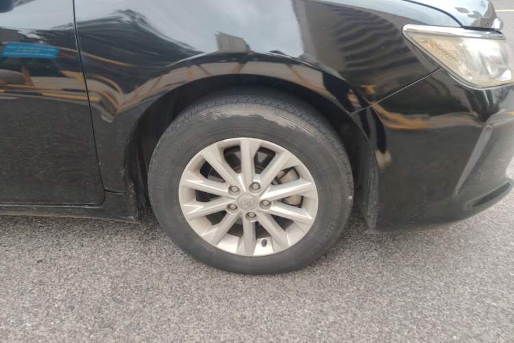 Used Toyota Camry 2015 2.0G Premier Edition Right Front Wheel Hub