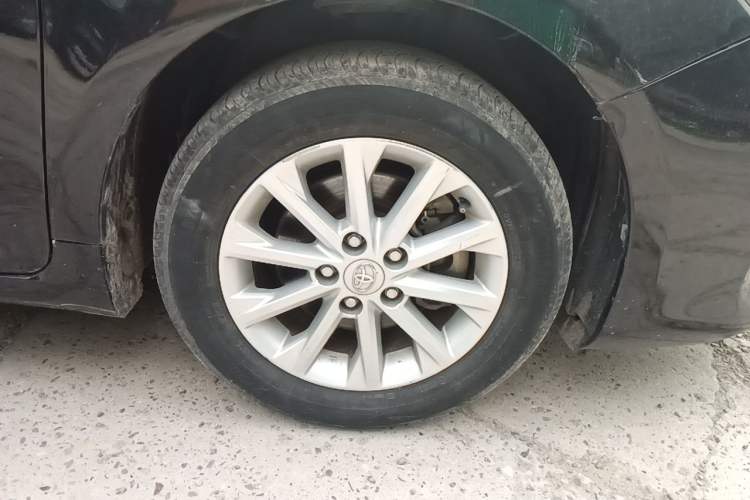 Used Toyota Camry 2015 2.0G Premier Edition Right Front Wheel Hub