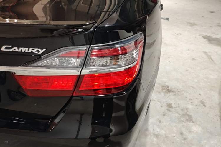 Used Toyota Camry 2015 Dual-Engine 2.5 HG Luxury Navigation Edition Right Rear Taillight